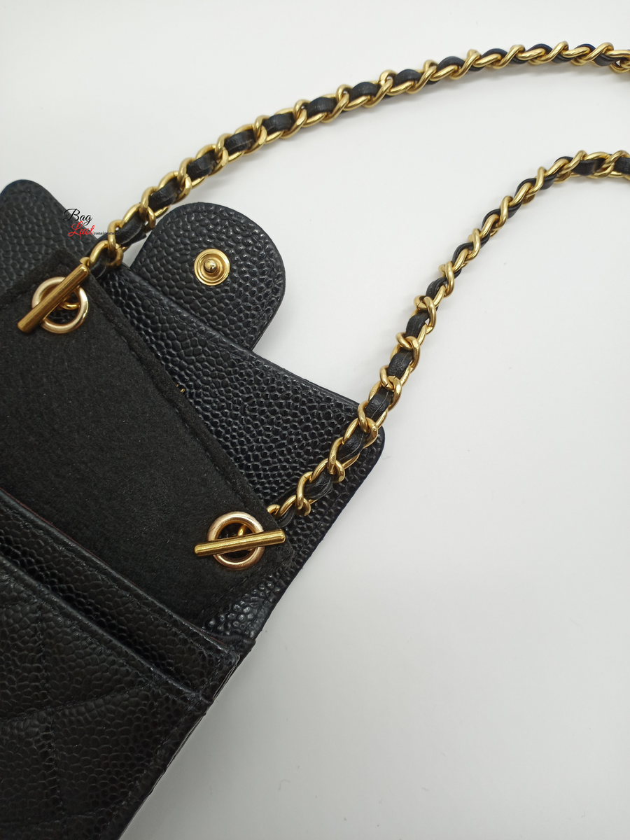 Chanel pouch with discount chain