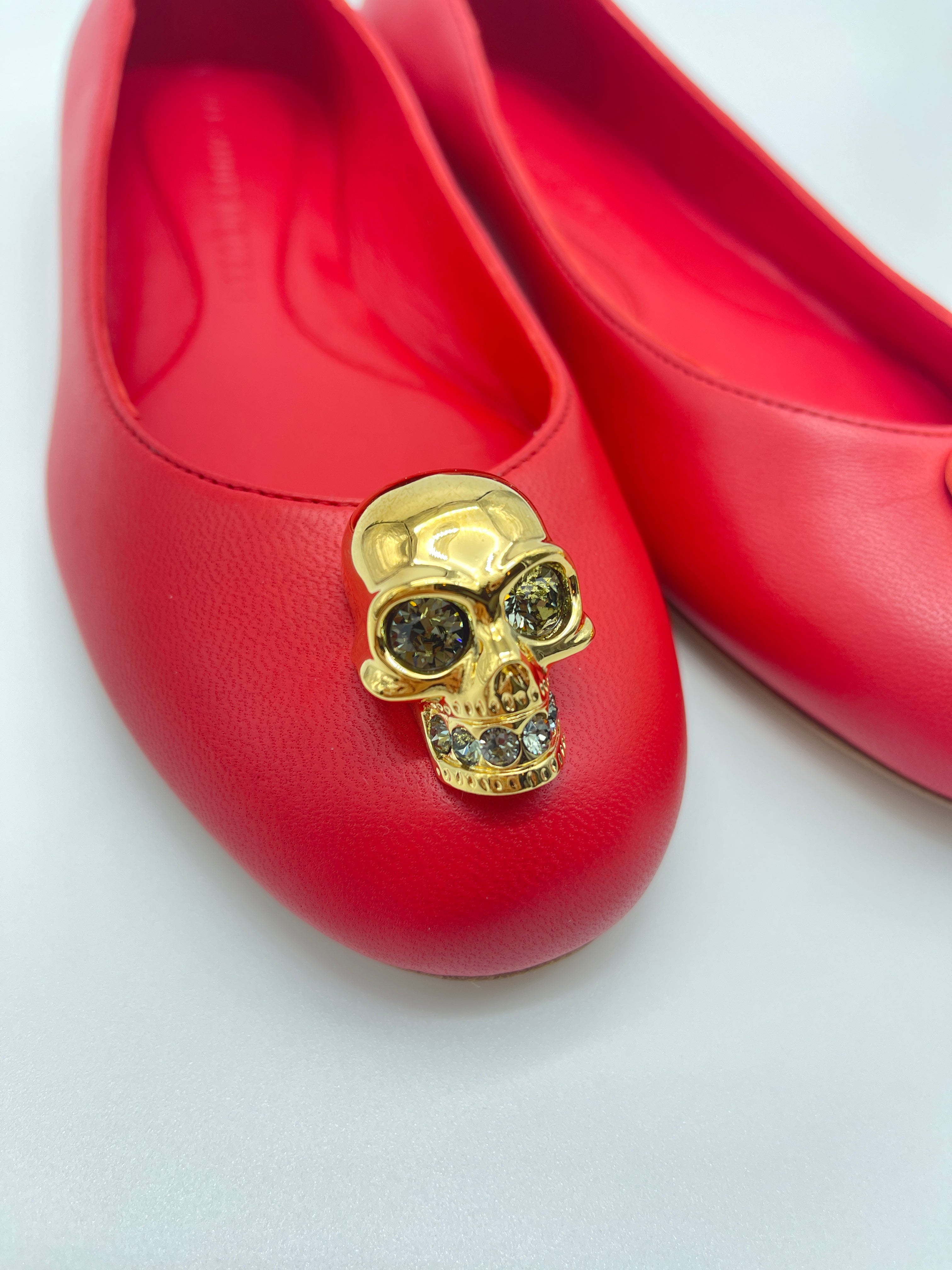Alexander McQueen Leather Skull Flats – Bag Lust Consignment
