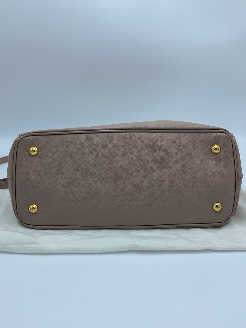 Saffiano Lux Leather Double Zip (BN2274 Galleria) Handbag